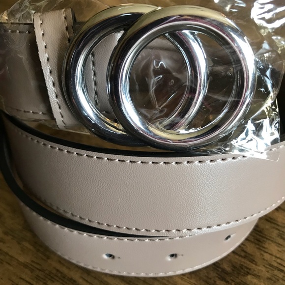 Women’s Faux Leather Taupe Belt Silver Double O - Picture 2 of 6